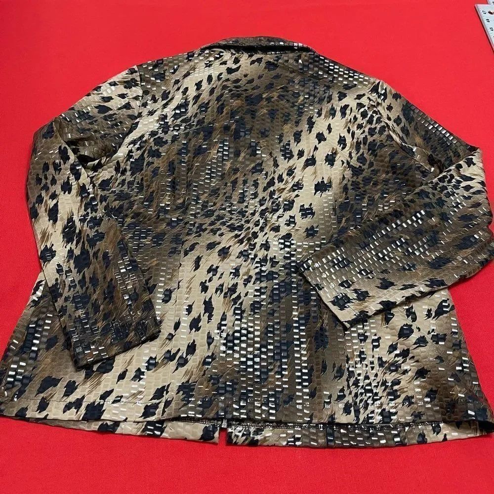 Exclusively Misook Leopard Print Full Zip Jacket Size Large - Picture 9 of 9
